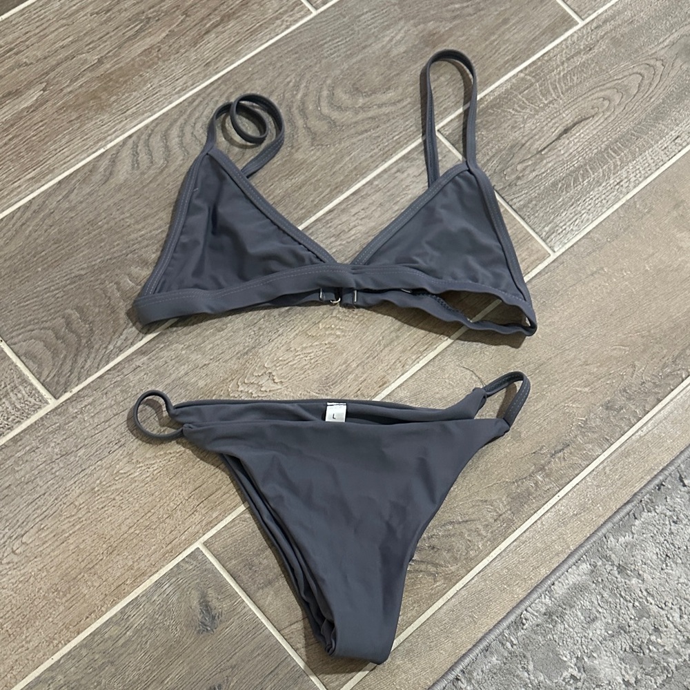 NWOT Gray bikini